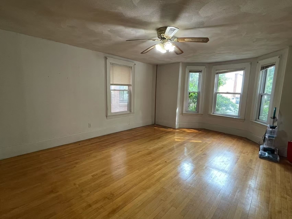 Property Photo: 251 Broadway 1 MA 02139