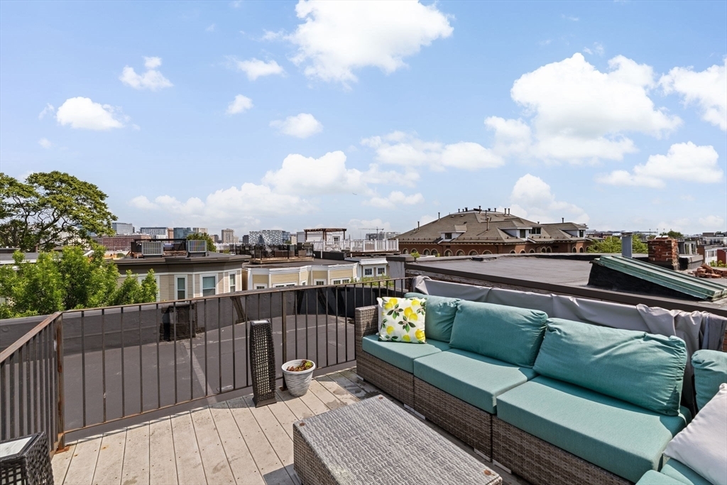 Property Photo:  471 E 3rd St. 2  MA 02127 