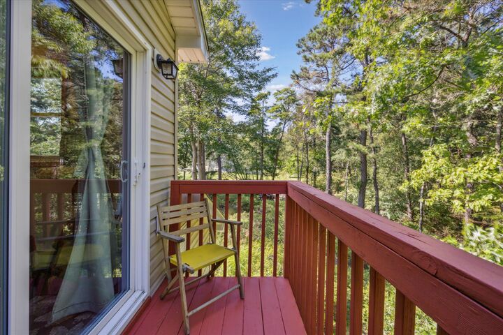 Property Photo: 1213 Coyote Court PA 18334
