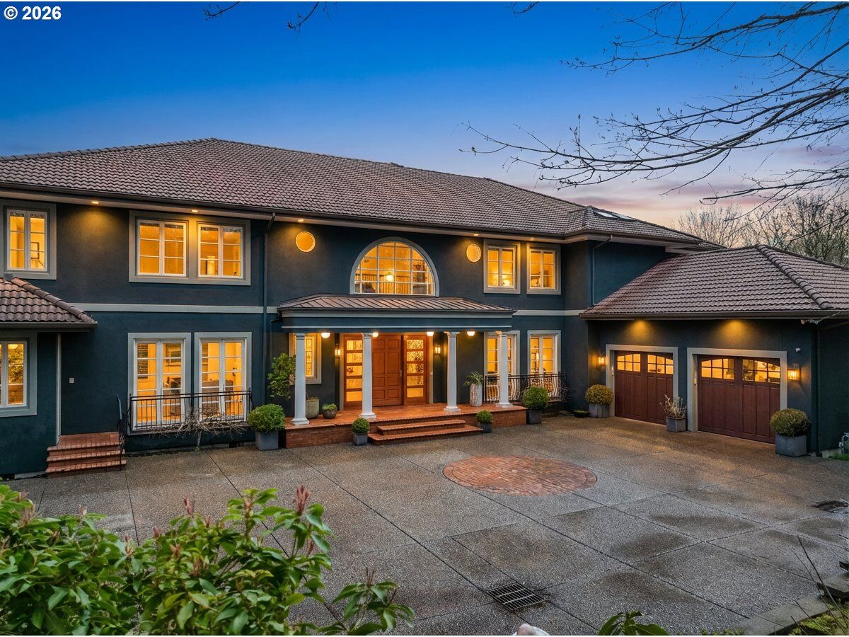 Property Photo: 7910 NW Gales Ridge Ln OR 97229