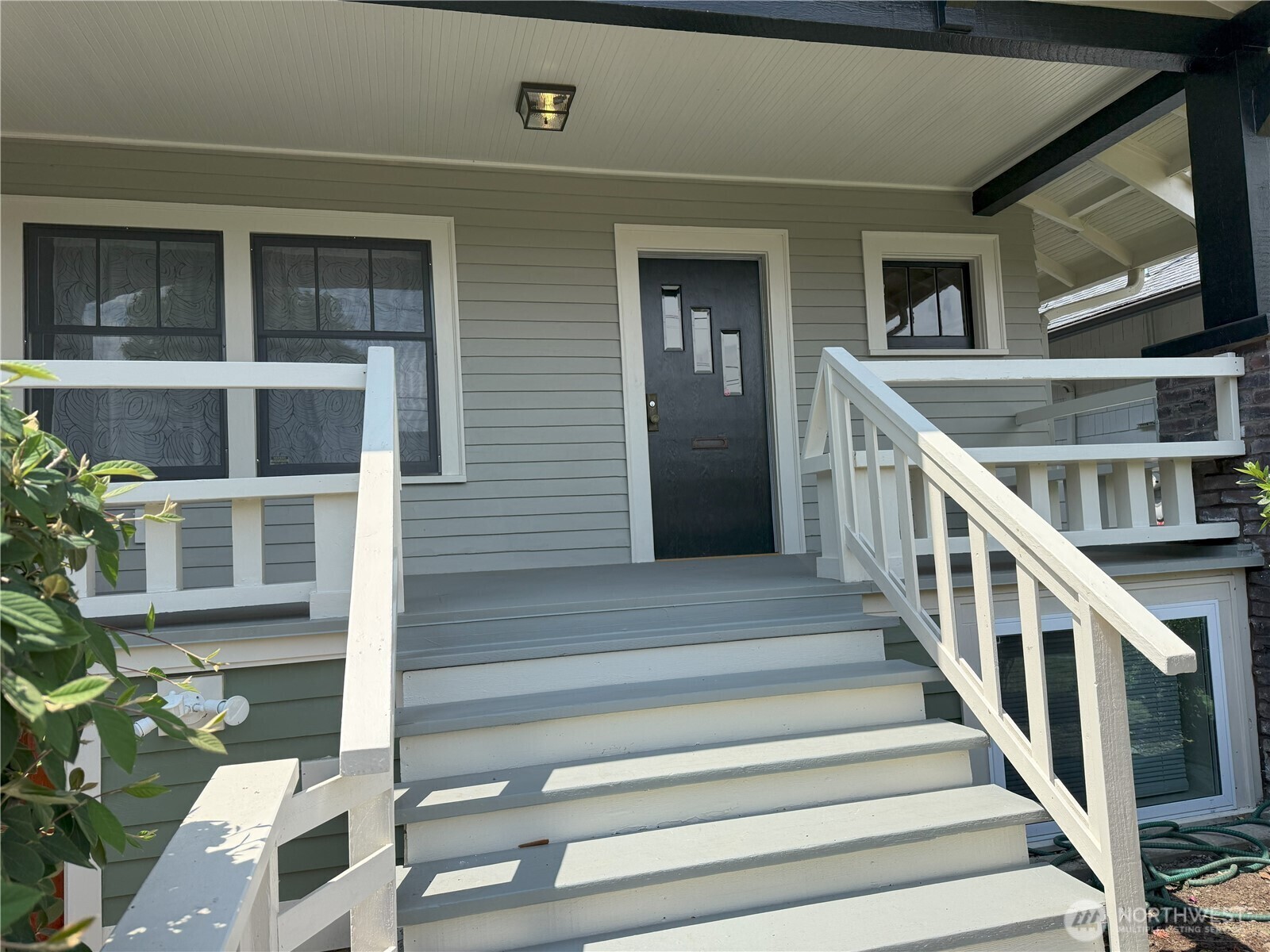 Property Photo: 529 27th Avenue WA 98122