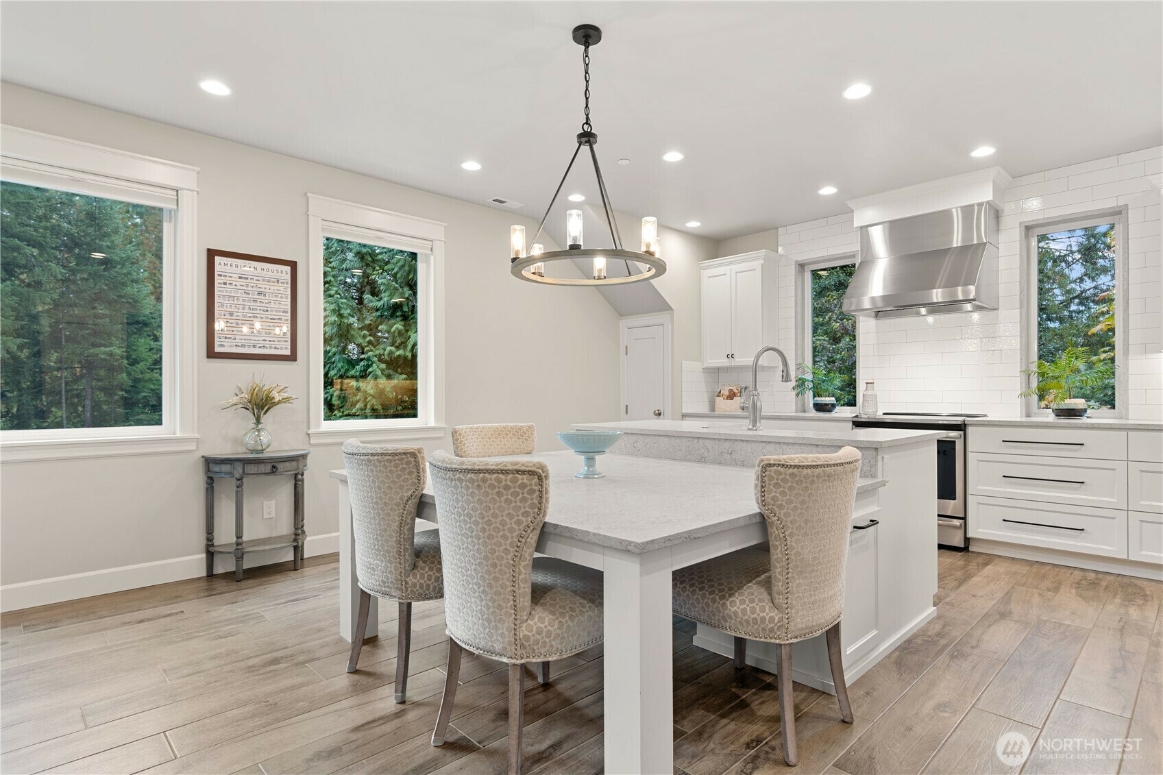 Property Photo: 13321 Avondale Road NE WA 98072