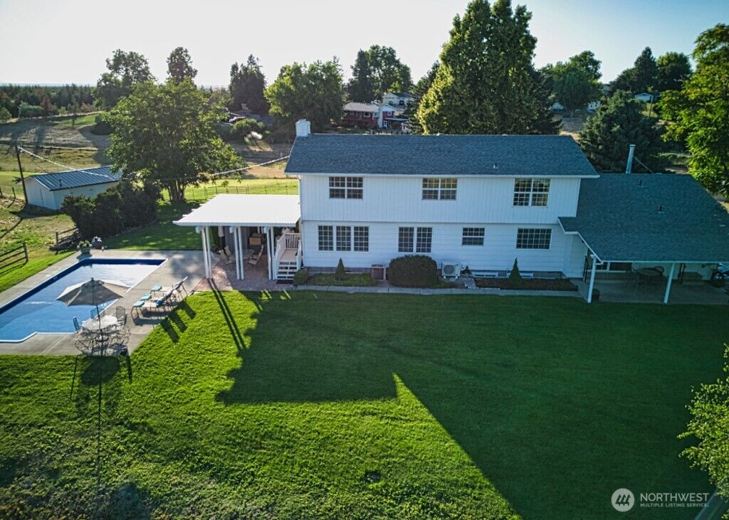 Property Photo: 1078 Clarence Avenue WA 99324