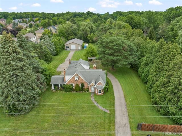 42192 Dequindre Road  Sterling Heights MI 48314 photo