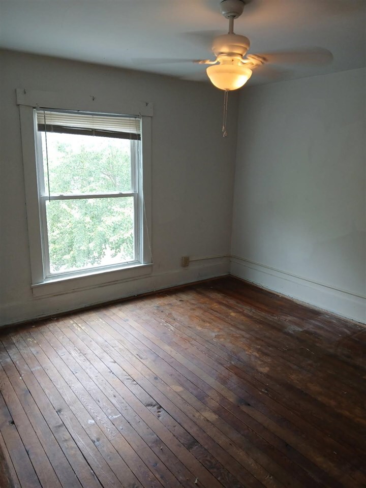 Property Photo: 1318 Boyer Street IN 47374