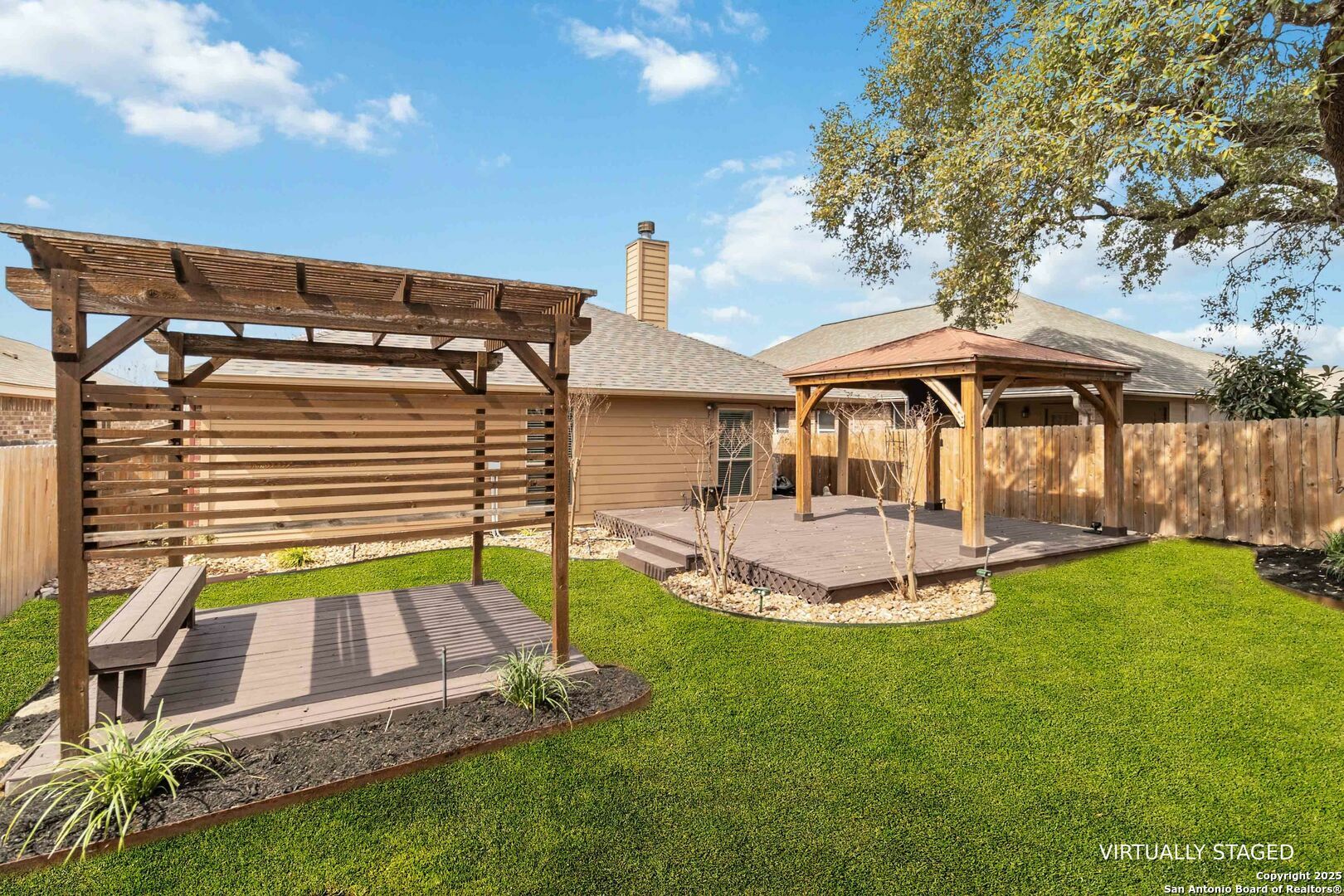 Property Photo: 5618 Thunder Oaks TX 78261