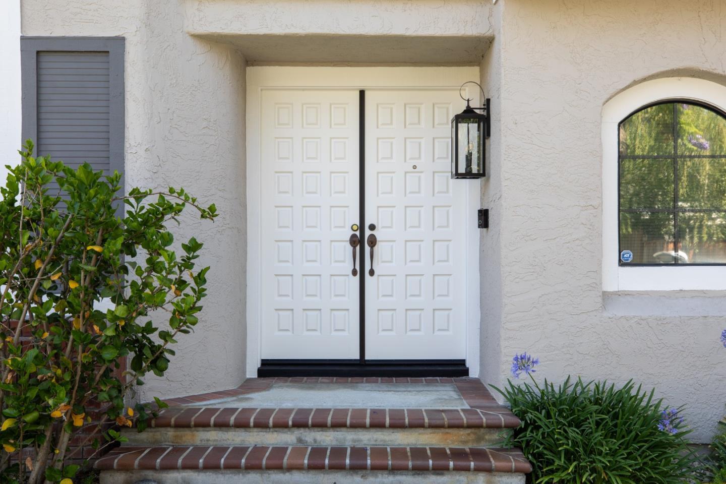 Property Photo: 2094 Paseo Del Oro CA 95124
