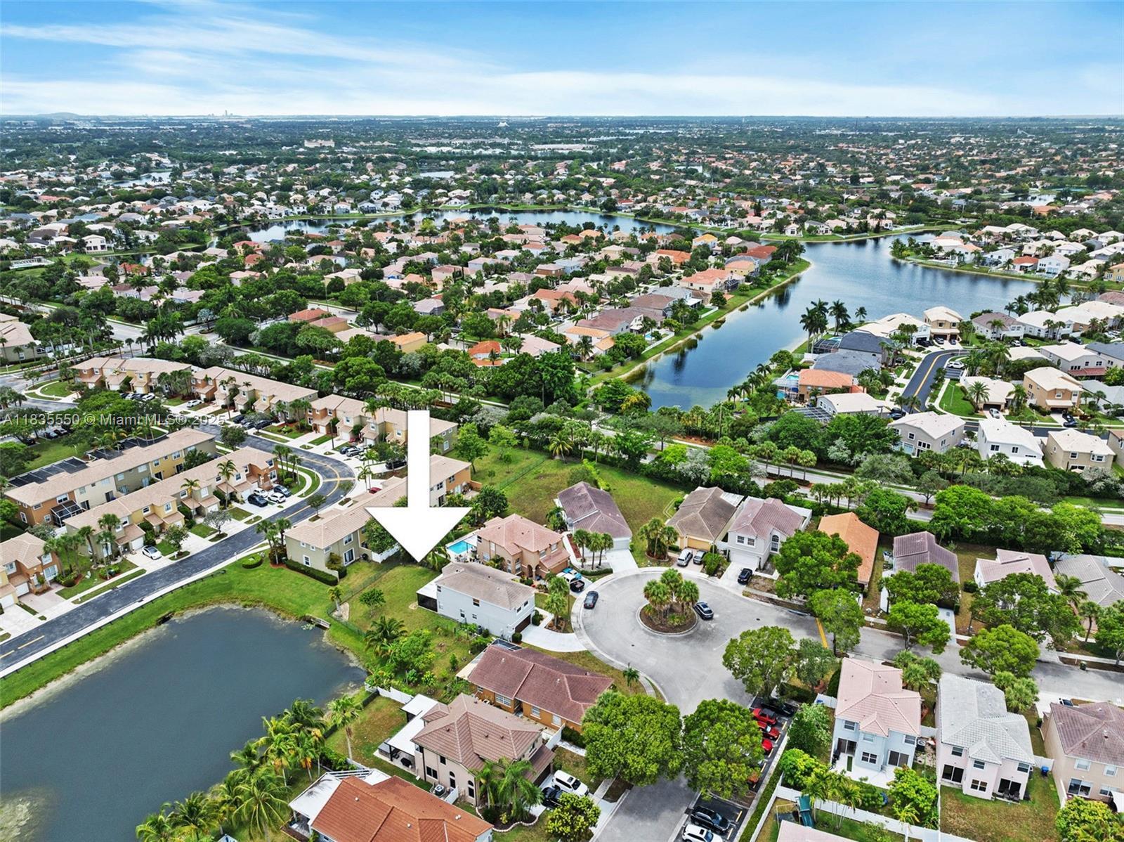 Property Photo: 15376 NW 14th Mnr FL 33028