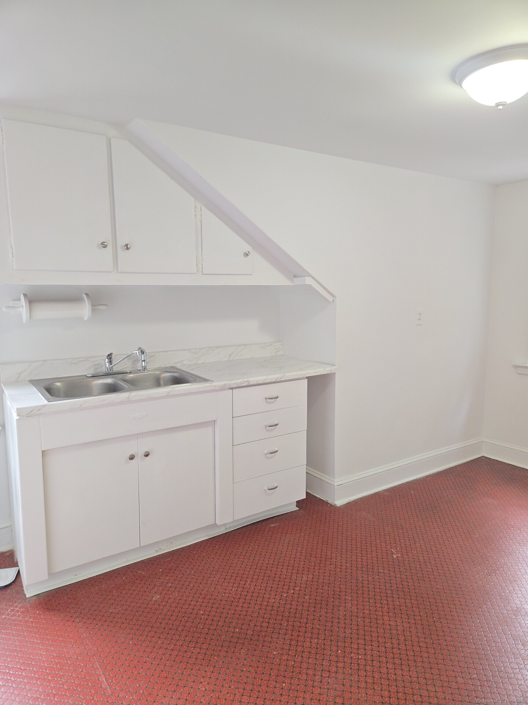 Property Photo: 275 Silver Hill Road CT 06418