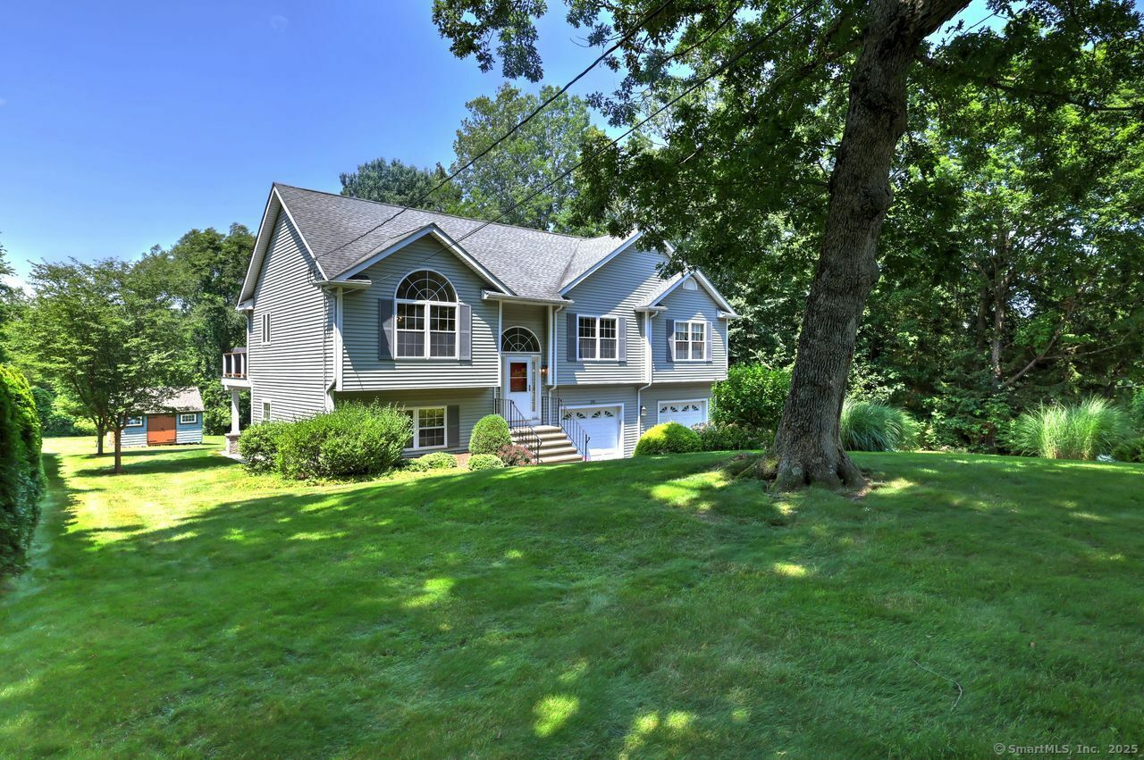 Property Photo: 11 Parlor Rock Road CT 06611