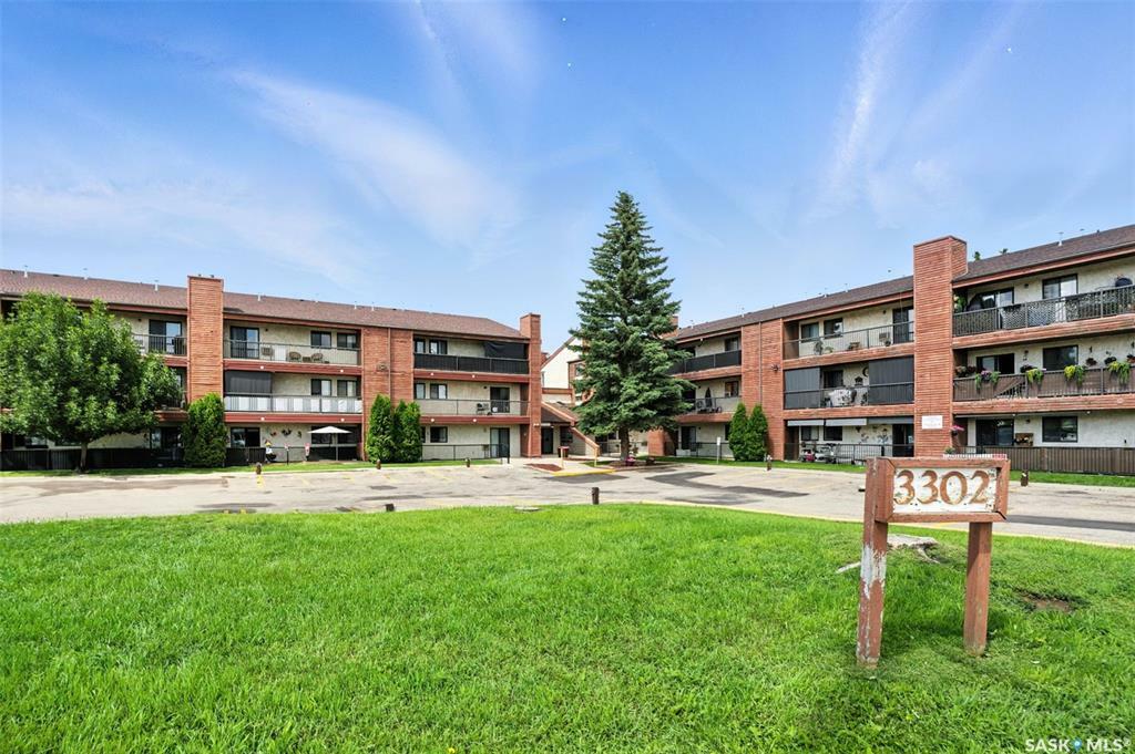 Property Photo: 3302 33rd Street W 103 SK S7L 6S5