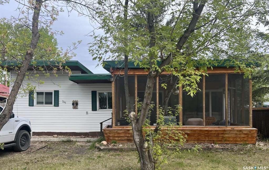 Property Photo: 341 Mariner Avenue SK S0M 0L0