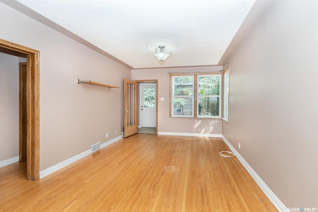 Property Photo: 1110 7th Street E SK S7H 0Z1