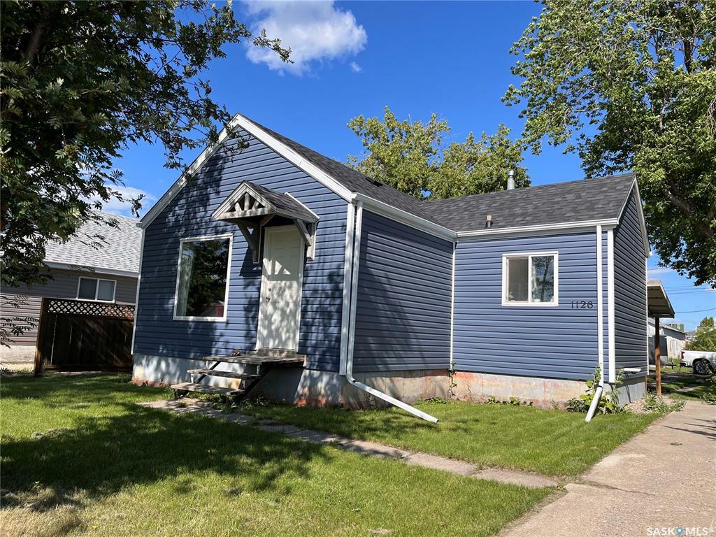 Photo de la propriété:  1126 1st Street W  SK S0E 0L0 