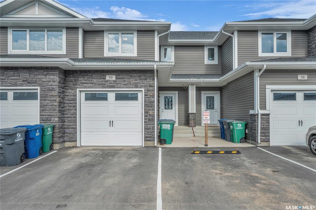 Property Photo: 115 Veltkamp Crescent 39 SK S7T 0T7