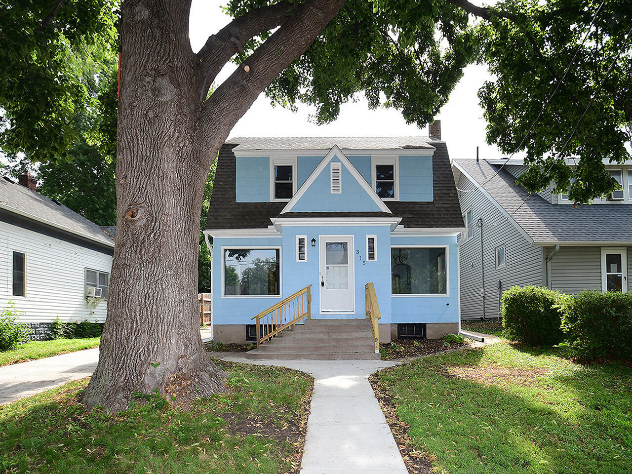 315 S Gates  Street  Oakland IA 51560 photo
