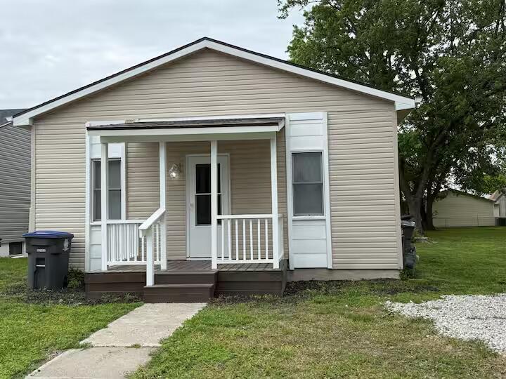 1320 Avenue H  Council Bluffs IA 51501 photo