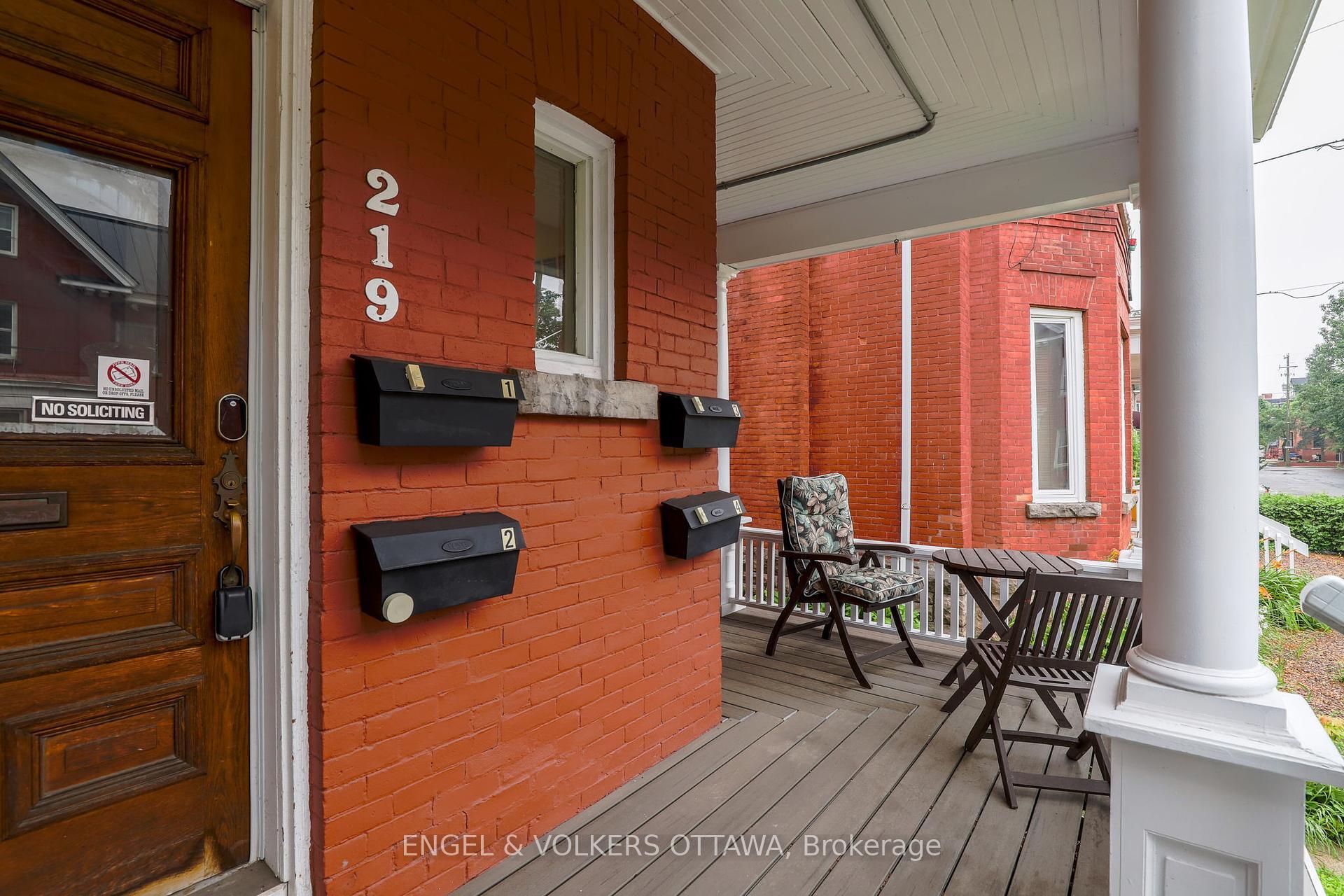Property Photo: 219 Cobourg Street ON K1N 8H9