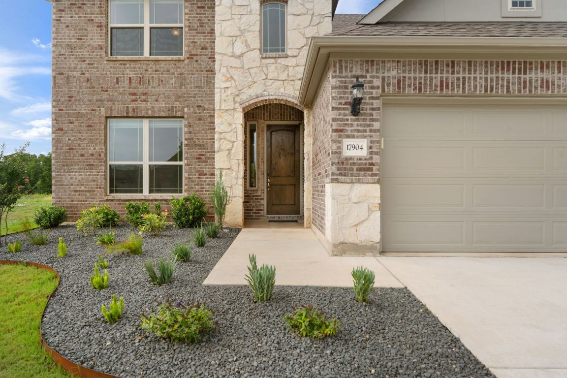 Property Photo: 17904 Clairess Lane TX 78653