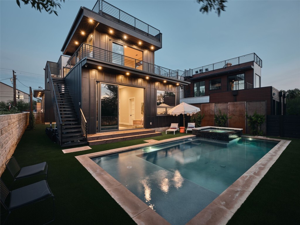 412 Kemp Street  Austin TX 78741 photo