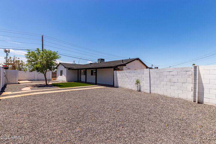 Property Photo:  1702 W Indian School Road  AZ 85015 