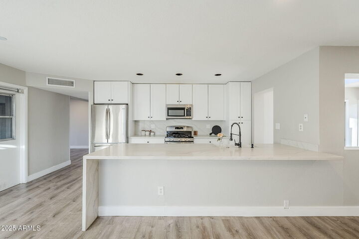 Property Photo:  2337 E Riviera Drive  AZ 85282 