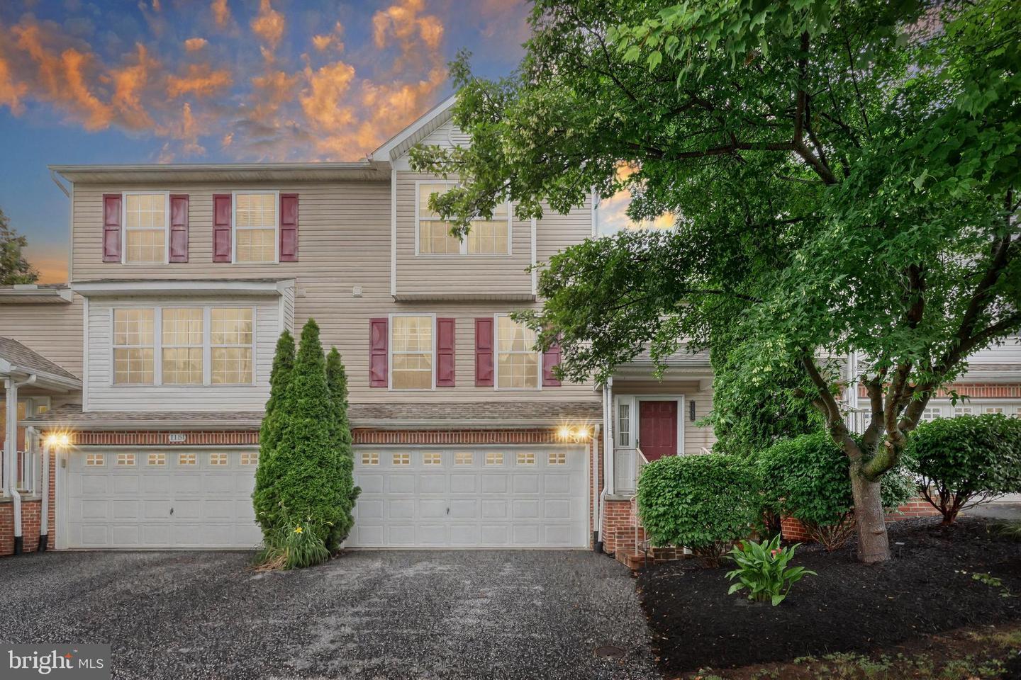 Property Photo: 1153 Cross Creek Drive PA 17050