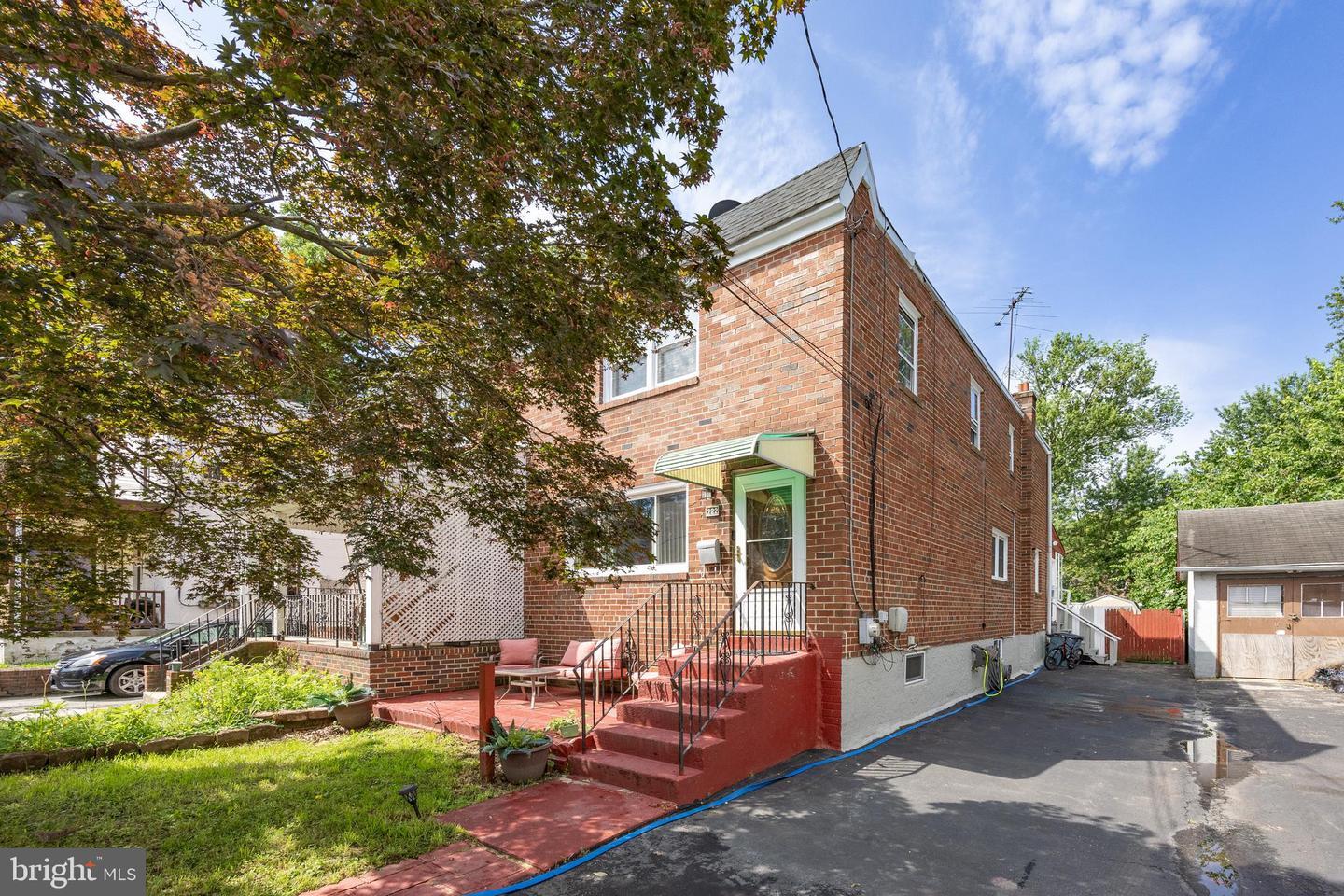 Property Photo: 222 Collingdale Avenue PA 19023