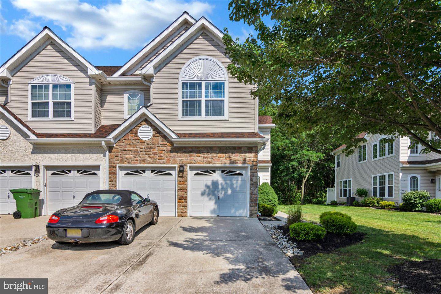 Property Photo: 10 Tudor Court NJ 08053