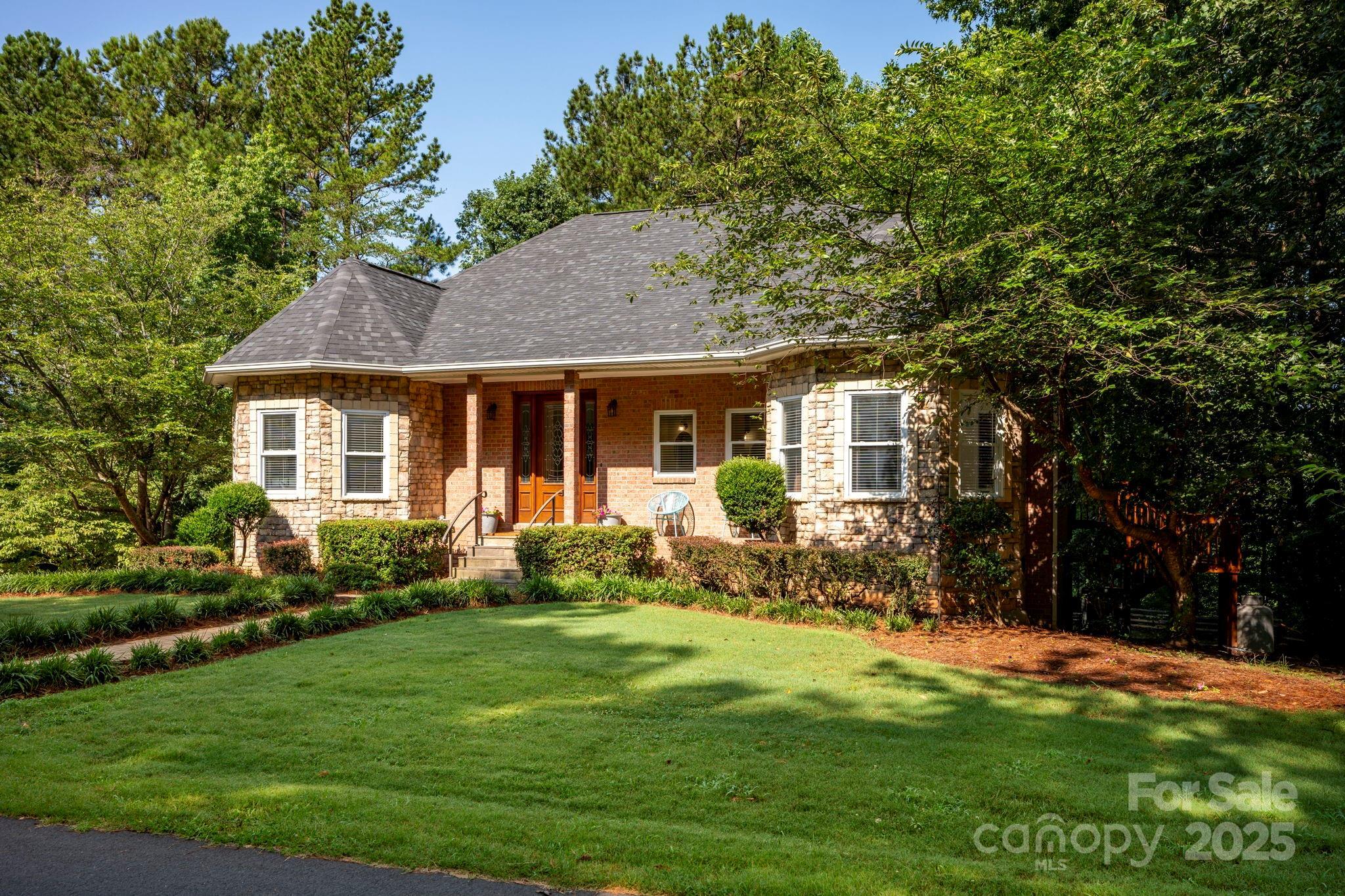 Property Photo: 3595 Lake Bluff Drive NC 28673