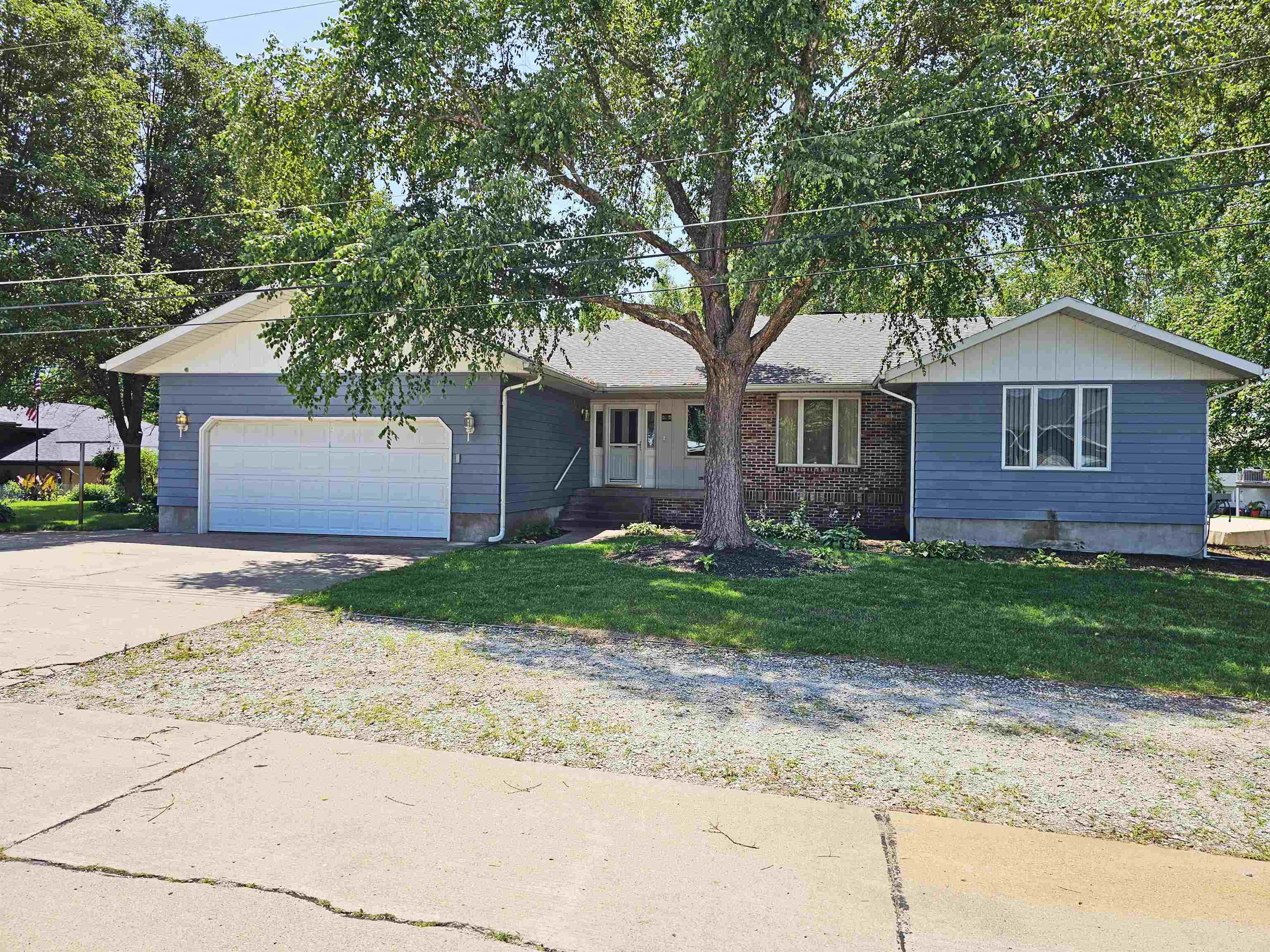 9 Driftwood Drive  Columbus NE 68601 photo