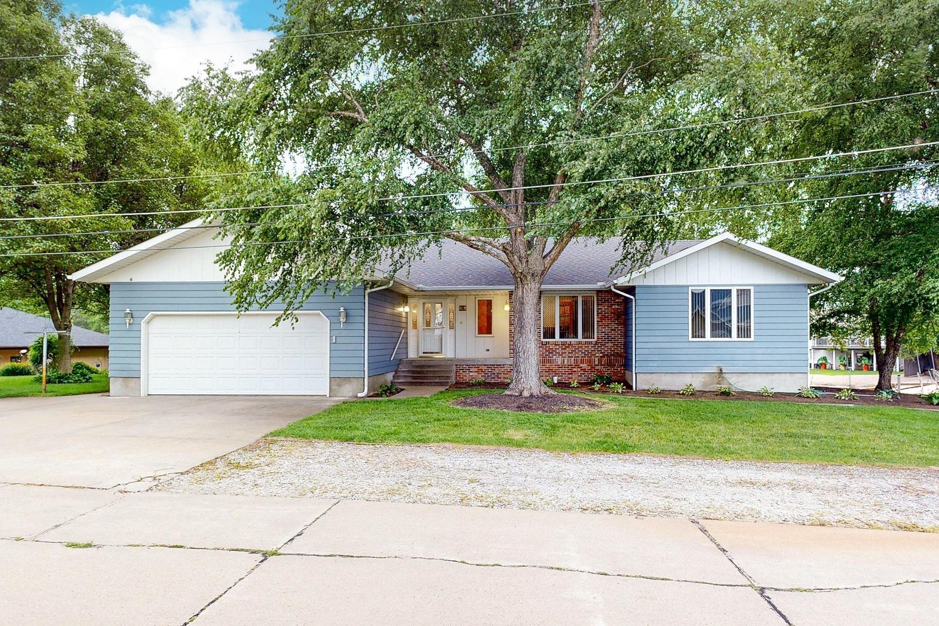 9 Driftwood Drive  Columbus NE 68601 photo