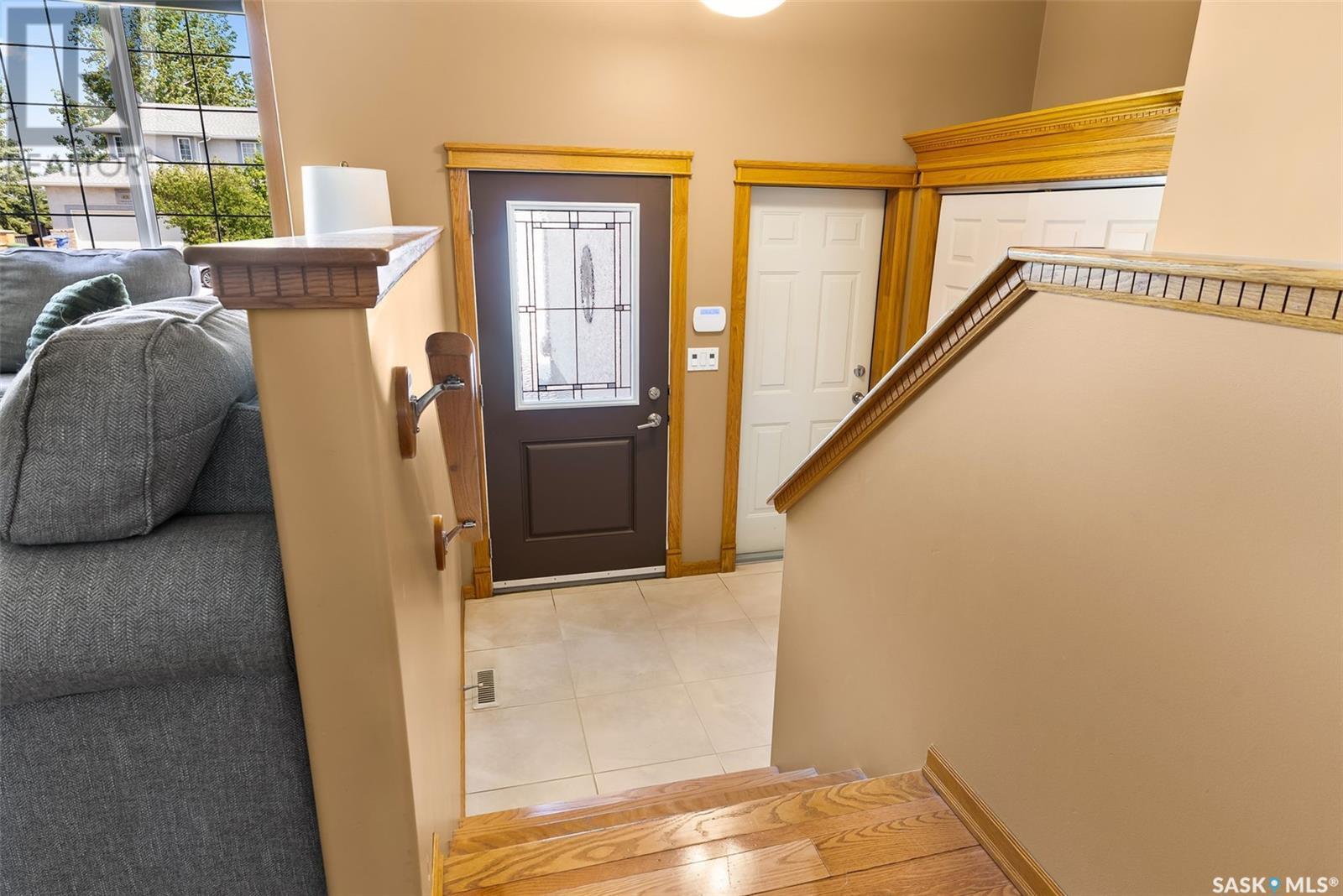 Property Photo: 450 Fairway Road N SK S4Y 1A2