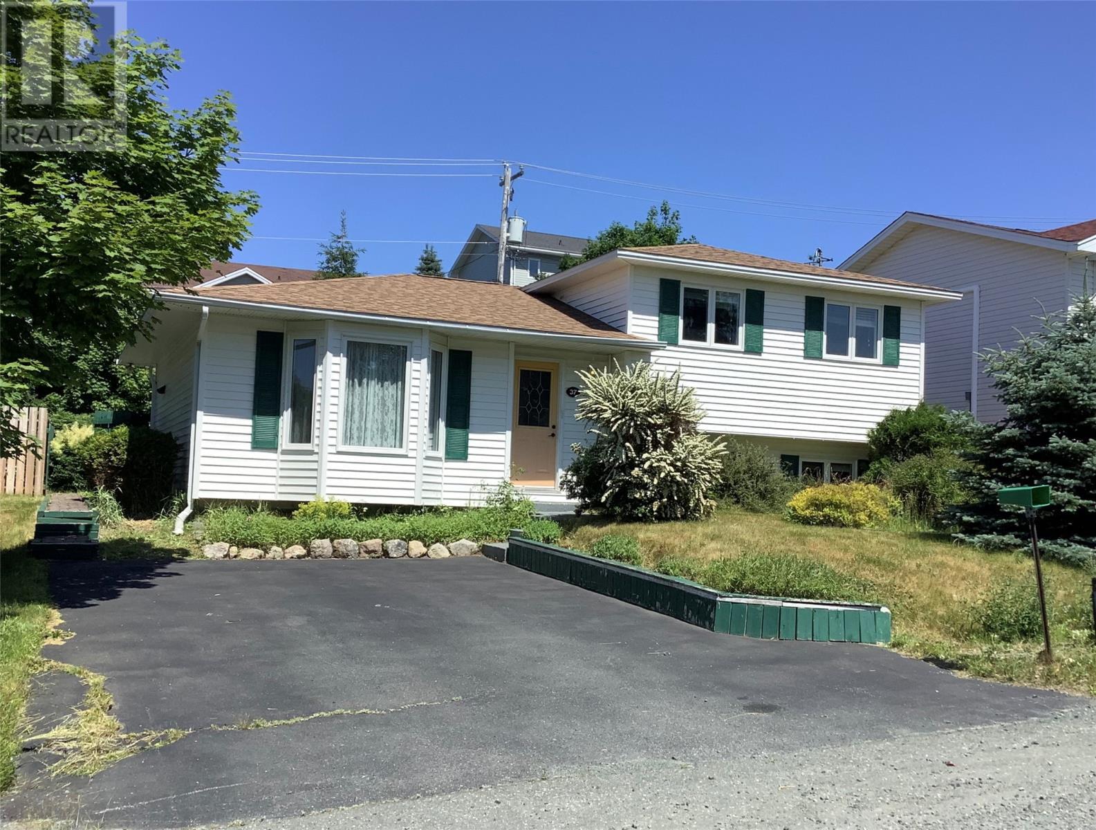 37 Tobins Road  Conception Bay South (Manuels) NL A1W 3G1 photo
