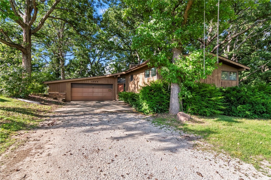 Property Photo: 3044 Greenlake Drive IL 62521