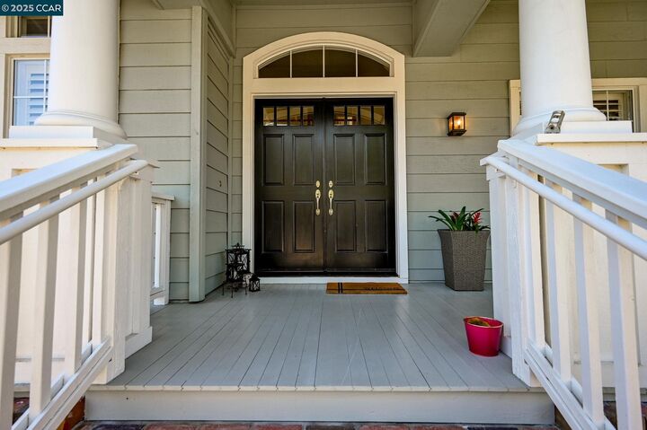 Property Photo:  106 Leafield Rd  CA 94506 