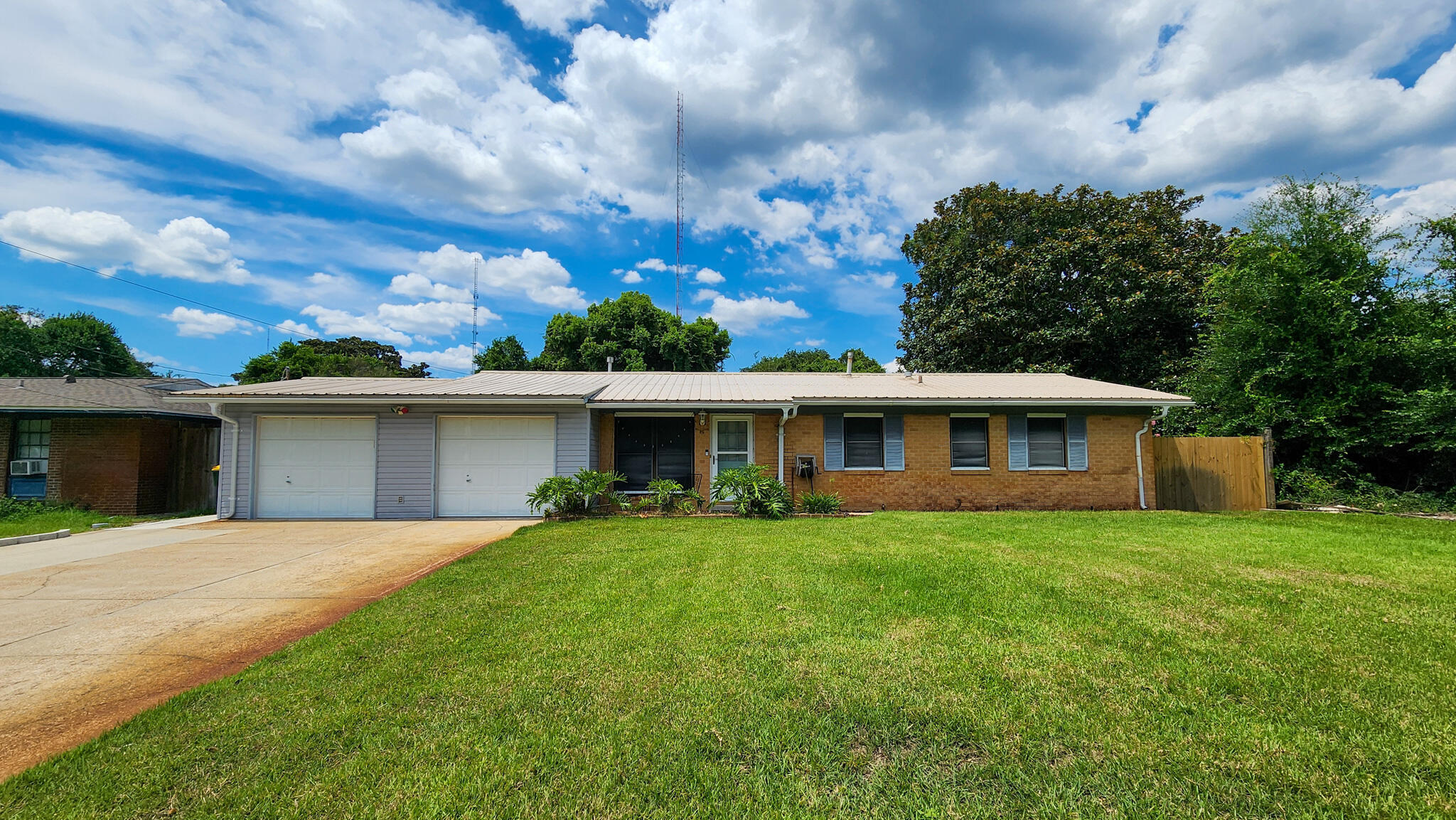 Property Photo: 191 SW Baggett Place FL 32548
