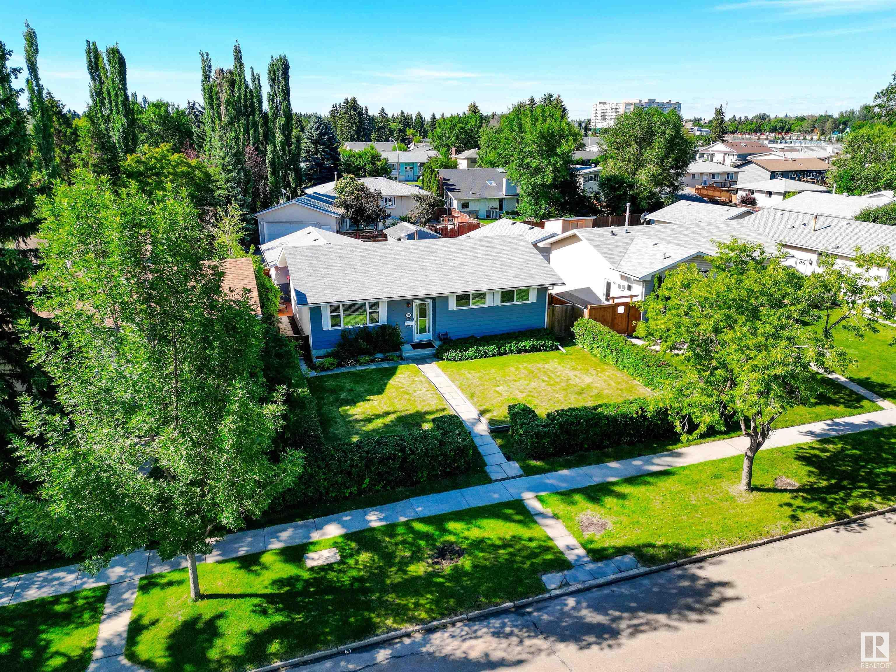 Photo de la propriété: 110 Brookwood Drive AB T7X 1G8