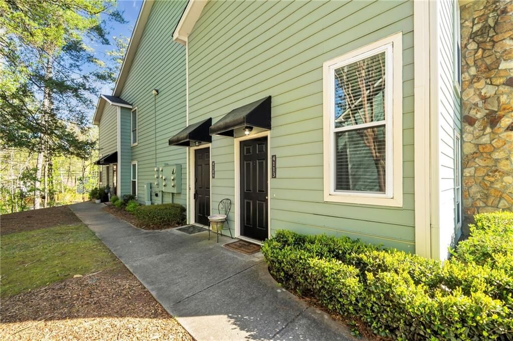 Property Photo: 4113 Canyon Point Circle GA 30076