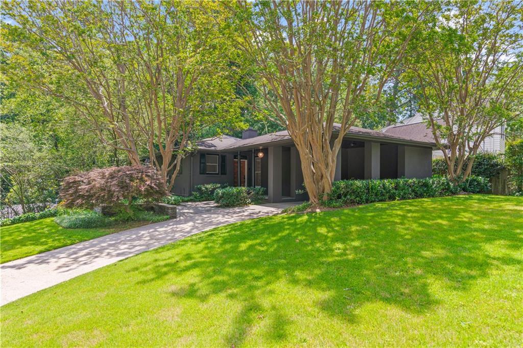 Property Photo:  2901 N Hills Drive NE  GA 30305 