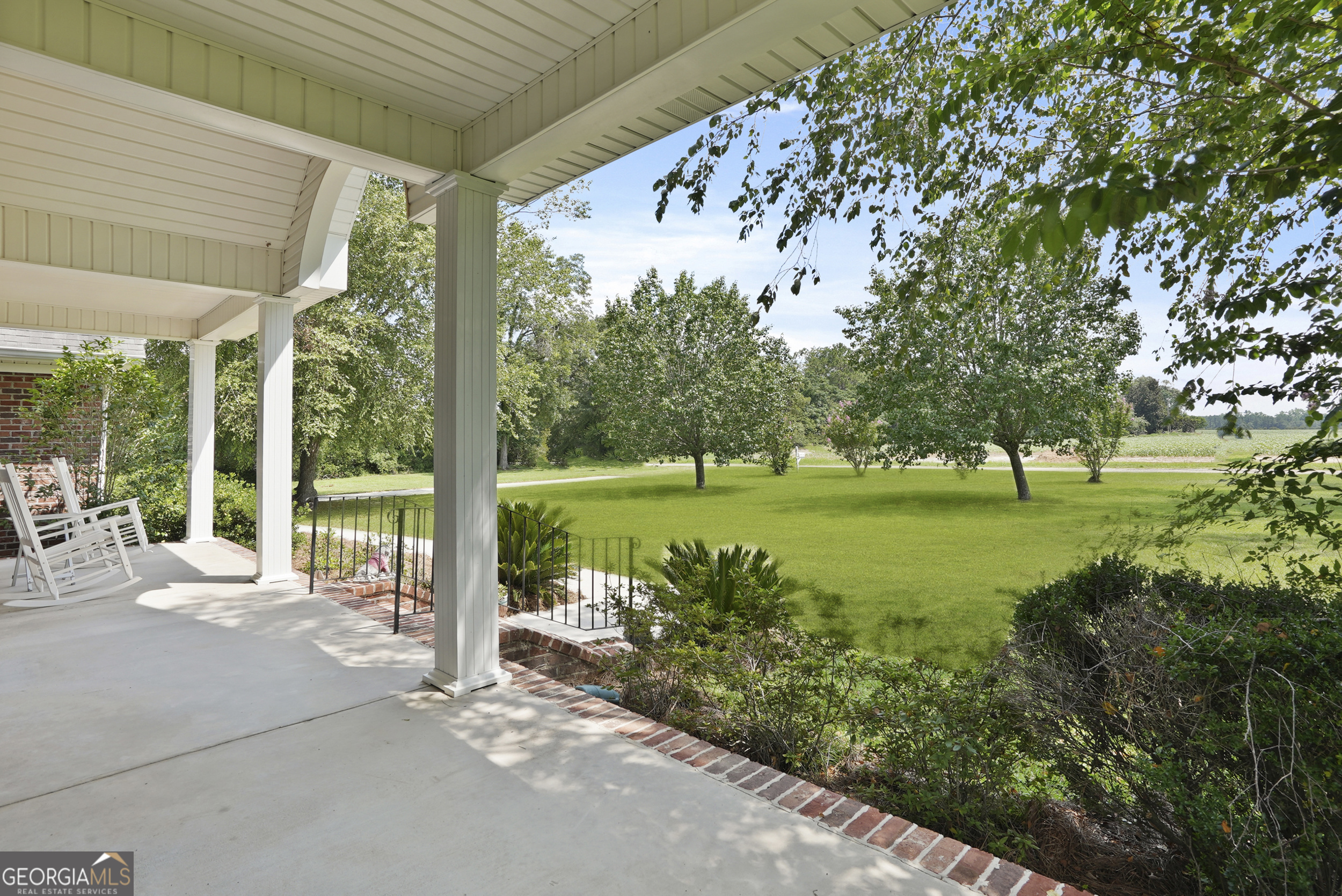 Property Photo: 725 W Lane Street GA 30415