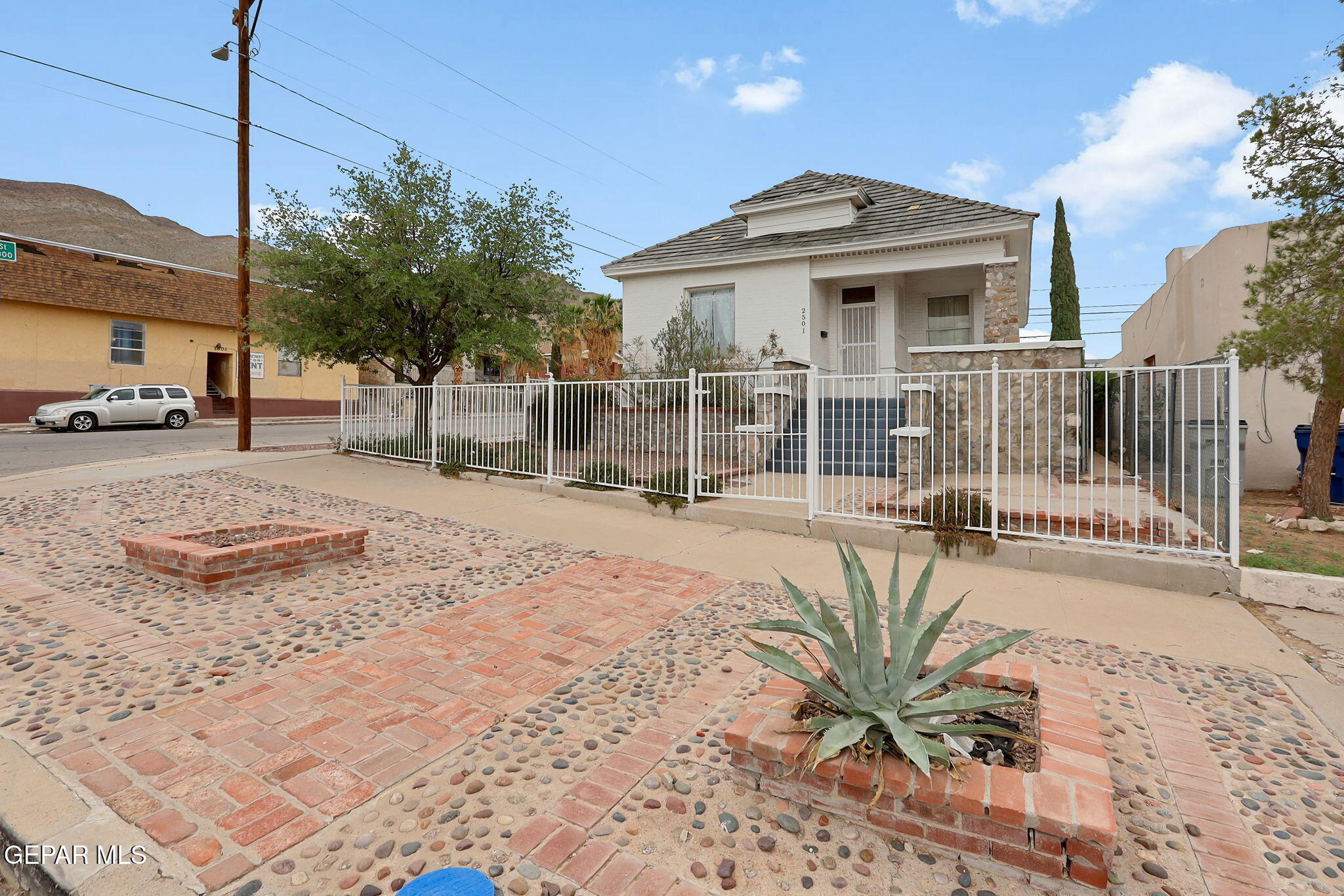 Property Photo: 2501 Federal Avenue TX 79930