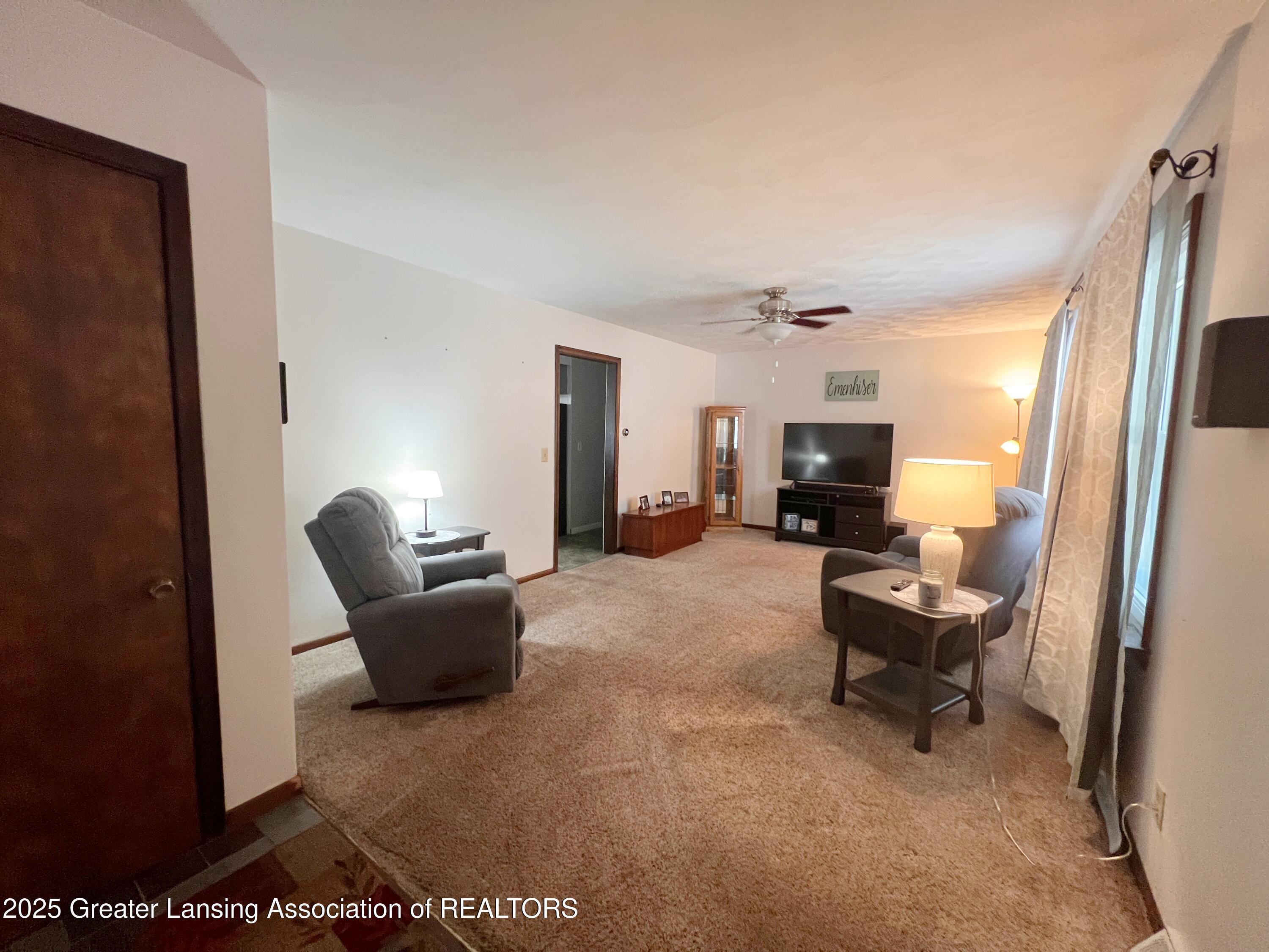 Property Photo:  709 N Mead Street  MI 48879 