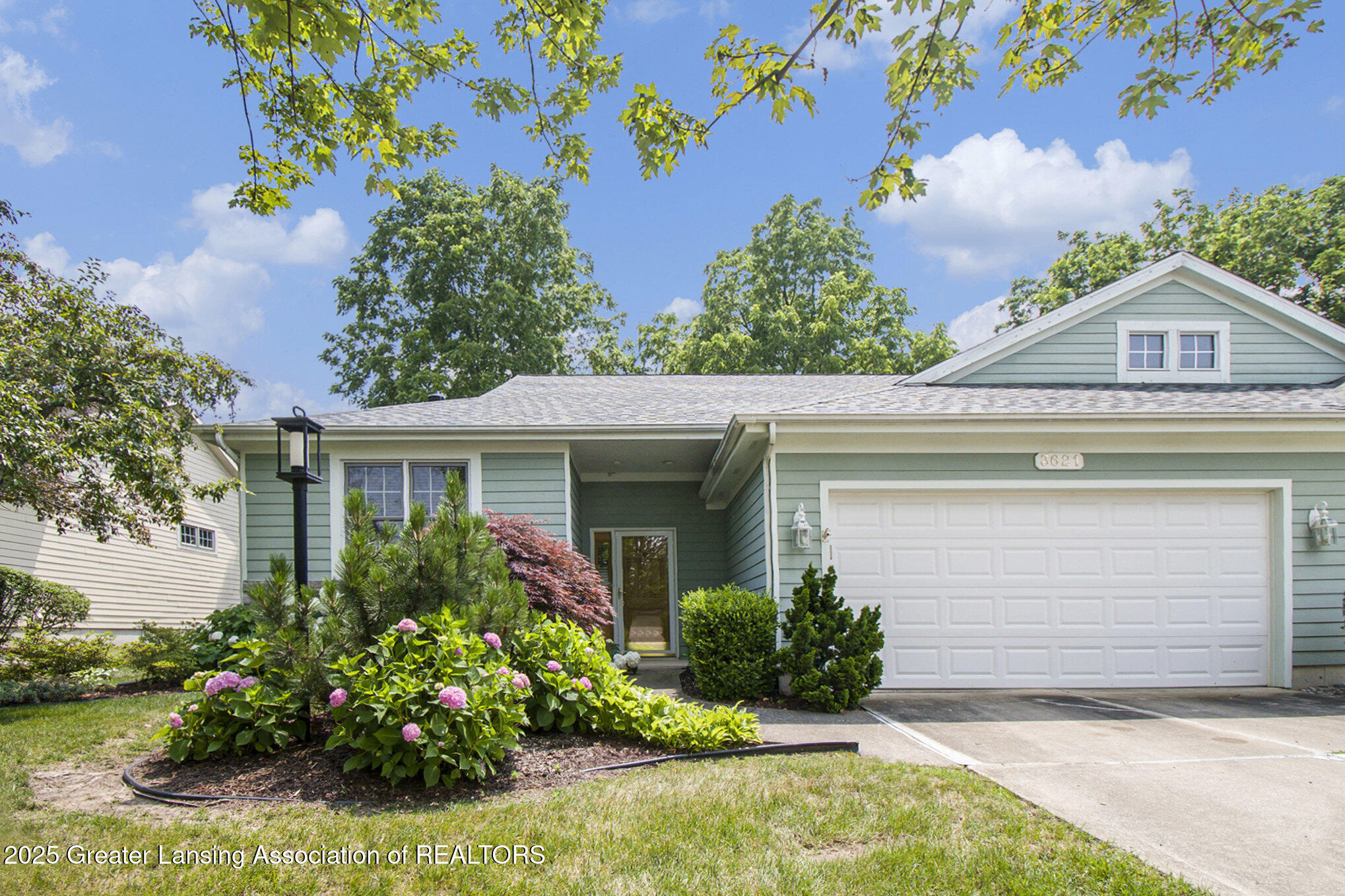 Property Photo:  3621 Sawgrass Circle  MI 48911 