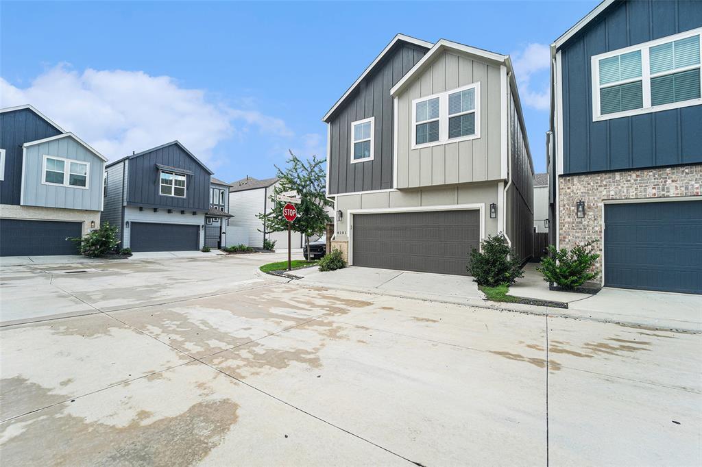 Property Photo: 4101 Split Ivy Drive TX 77080