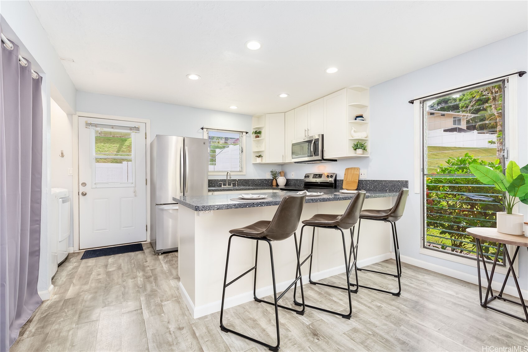 Property Photo:  47-366 Hui Iwa Street 71  HI 96744 