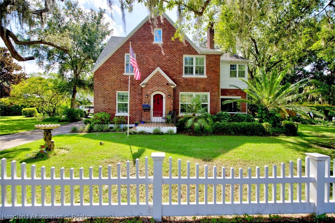1237 Hotiyee Avenue  Sebring FL 33870 photo