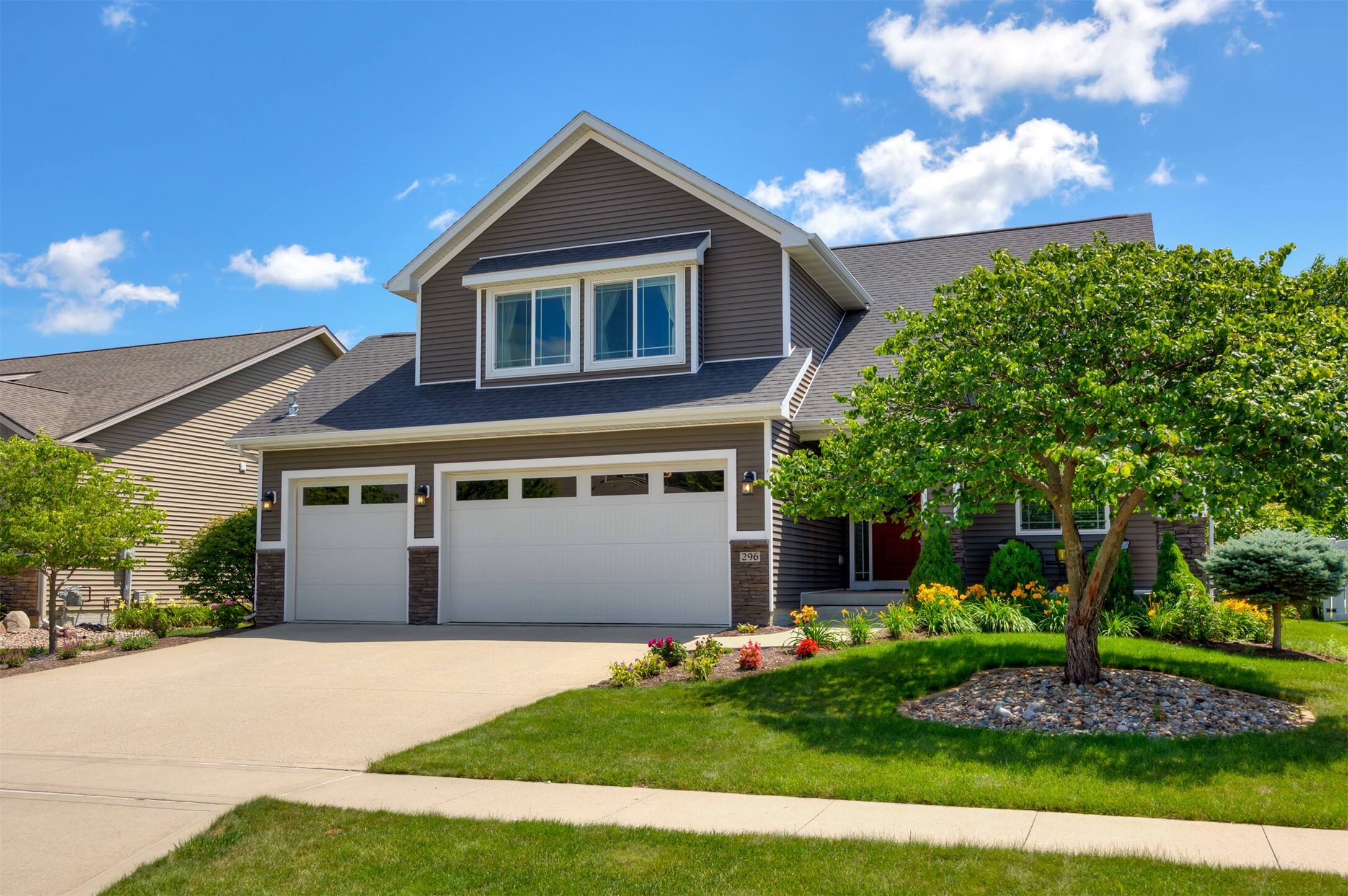 Property Photo:  296 S 82nd Street  IA 50266 