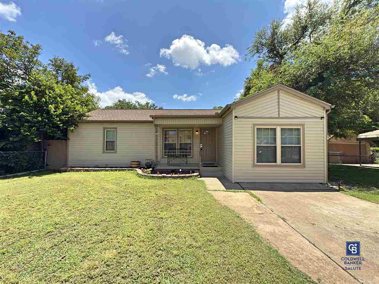 Property Photo: 1714 NW Taylor Ave OK 73507