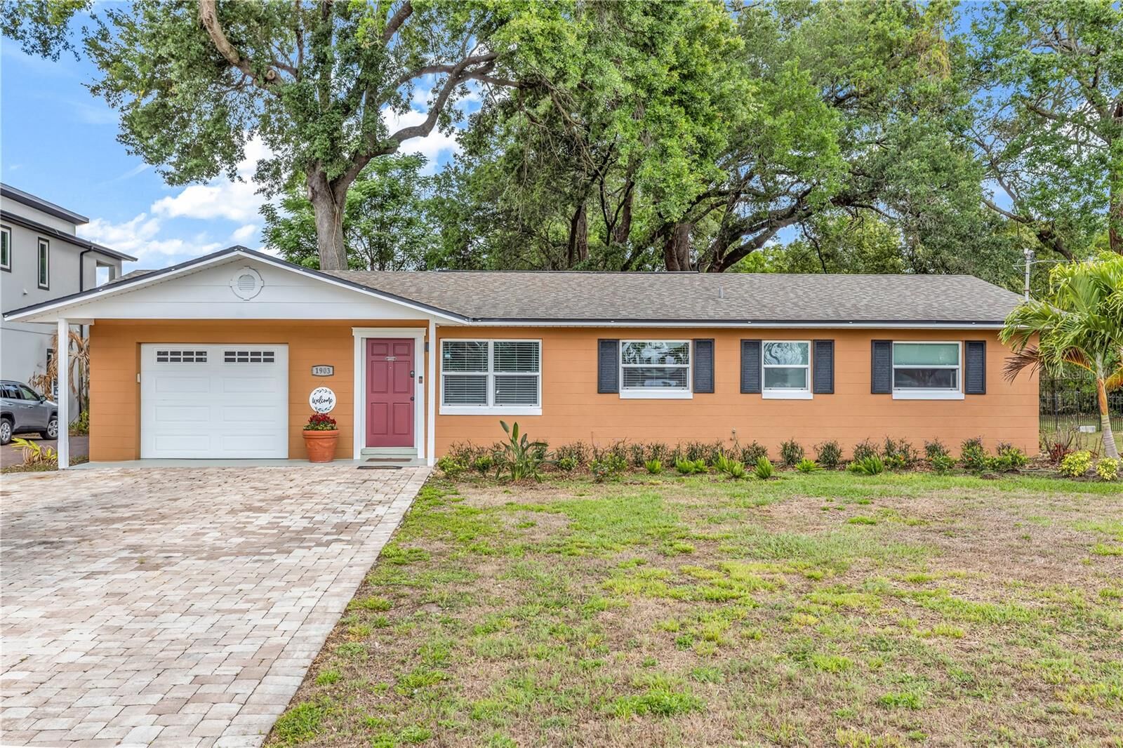Property Photo:  1903 Simonton Avenue  FL 32806 